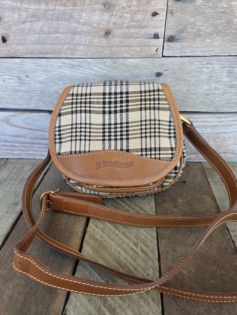 5A Baker Crossbody